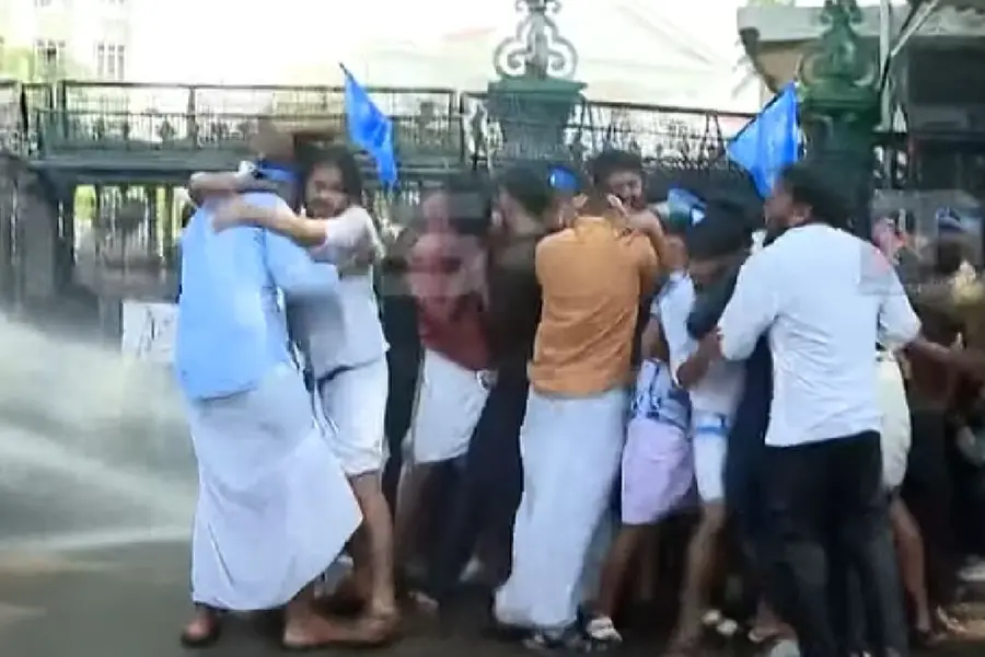 'ലഹരിമാഫിയ-റാഗിങ് സംഘങ്ങളെ അമർച്ച ചെയ്യുക', KSU സെക്രട്ടേറിയറ്റ് മാർച്ചിൽ സംഘർഷം