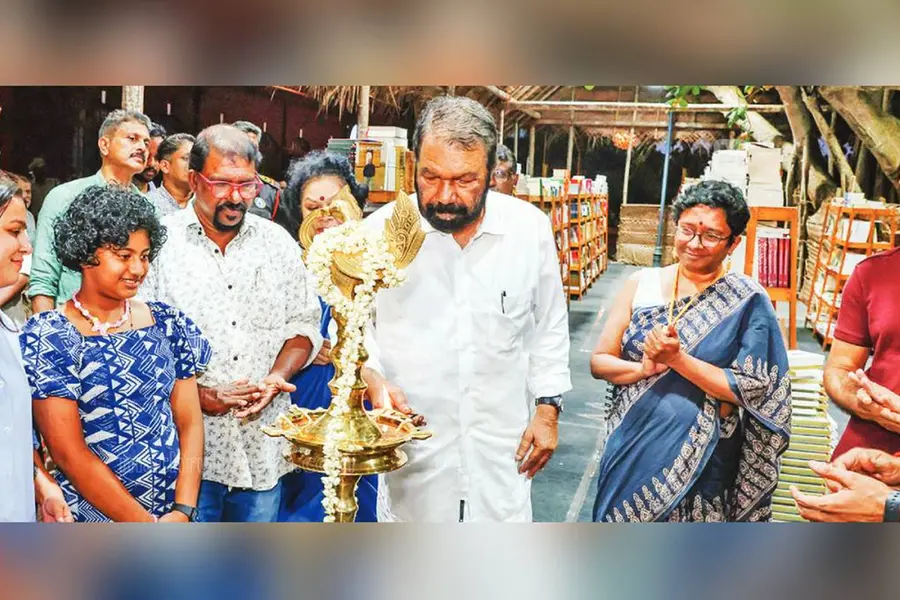 മാതൃഭൂമി അന്താരാഷ്ട്ര അക്ഷരോത്സവം: കനകക്കുന്നില് വായനക്കൂടാരമൊരുക്കി പുസ്തകോത്സവം