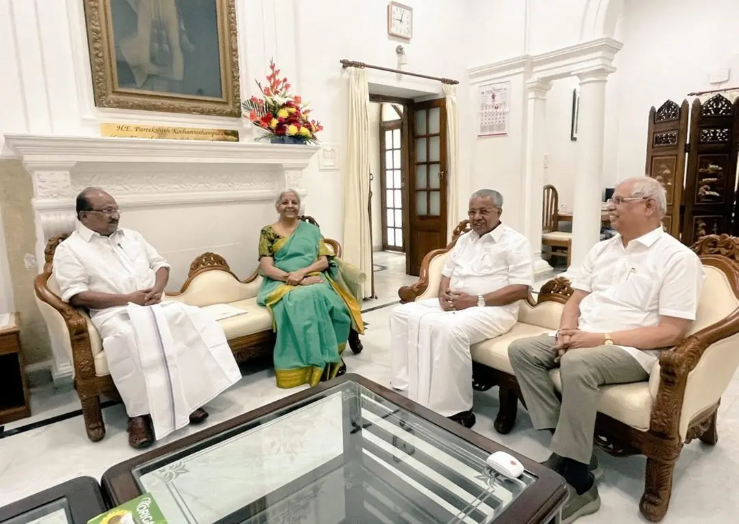 മുഖ്യമന്ത്രി പിണറായി വിജയന്, കേന്ദ്ര ധനമന്ത്രി നിര്മലാസീതാരാമന്, കേരള ഗവര്ണര് രാജേന്ദ്ര ആര്ലേക്കര്, കെ.വി. തോമസ് എന്നിവര് | Photo: PTI