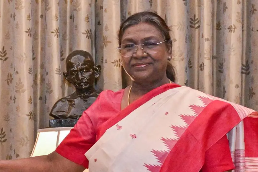 വഖഫ് ഭേദഗതി ബില്ലിന് അംഗീകാരം നല്കി രാഷ്ട്രപതി ദ്രൗപതി മുര്മു