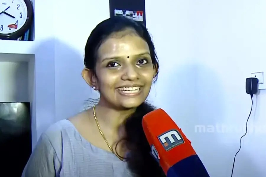 'നേരിട്ടറിയാൻ കഴിയാത്ത ലോകങ്ങൾ നമ്മളെ കാണിക്കുന്ന ജാലകമാണ് വായന'; സിവിൽസർവീസ് ജേതാവ് മാളവിക പറയുന്നു