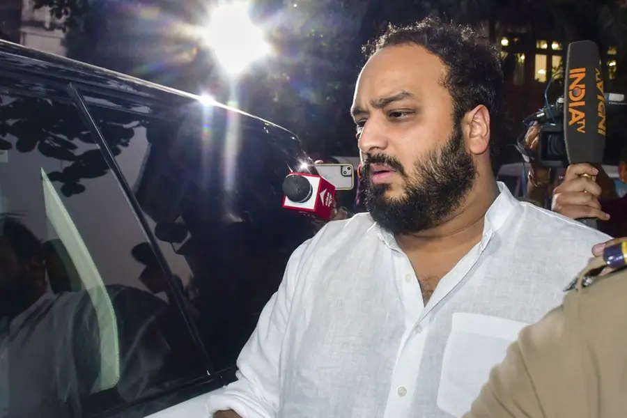 'അച്ഛനെ പോലെ മകനും കൊല്ലപ്പെടും, 10 കോടി വേണം'; ബാബാ സിദ്ദിഖിയുടെ മകന് വധഭീഷണി