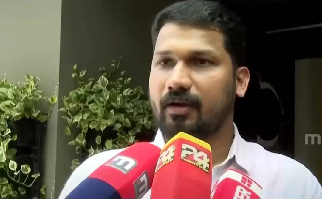 നിർമാതാവ് ലിസ്റ്റിൻ സ്റ്റീഫൻ | സ്ക്രീൻഗ്രാബ്