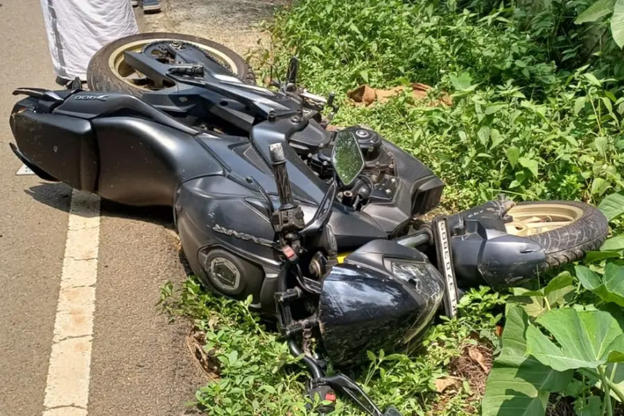 മുണ്ടക്കയത്ത് വാഹനാപകടത്തിൽ രണ്ട് യുവാക്കൾ മരിച്ചു
