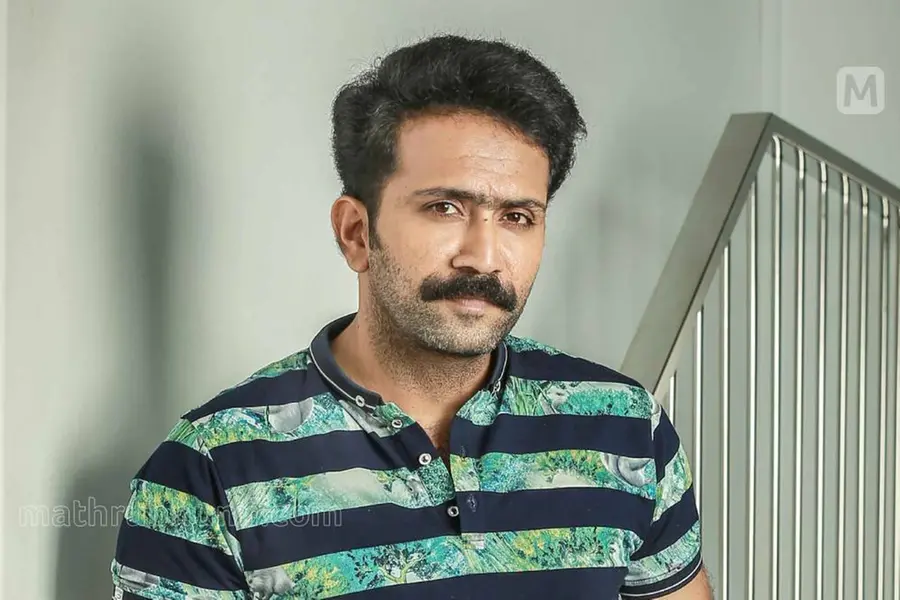 പരിശോധനയ്ക്കിടെ ഇറങ്ങി ഓടിയത് എന്തിന് ? ഷൈൻ ടോം ചാക്കോയ്ക്ക് നോട്ടീസ് നൽകാൻ പോലീസ്
