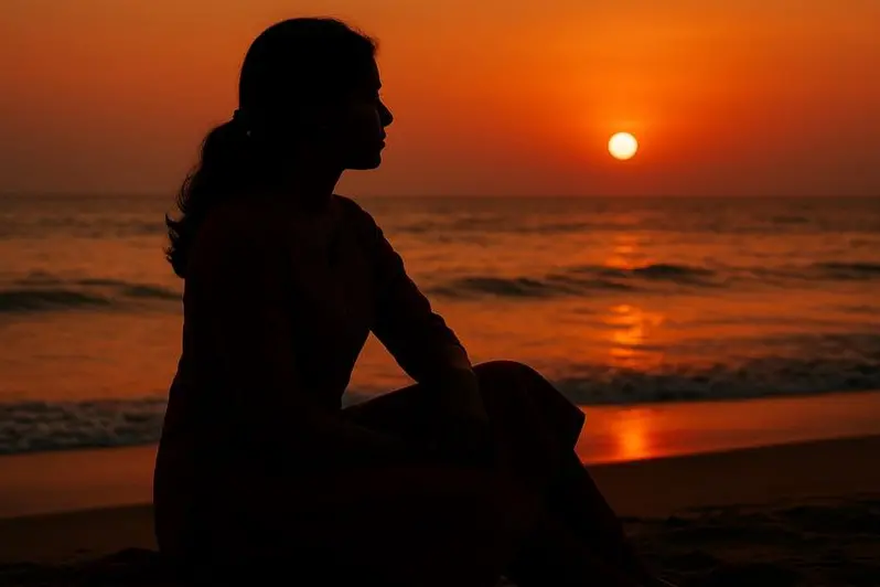 മക്കളെയും കൂട്ടി സ്ത്രീകള് ചാടുന്ന തീയും പുഴകളും തീവണ്ടിപ്പാളങ്ങളും; എന്നവസാനിക്കും ഈ അവസ്ഥ!