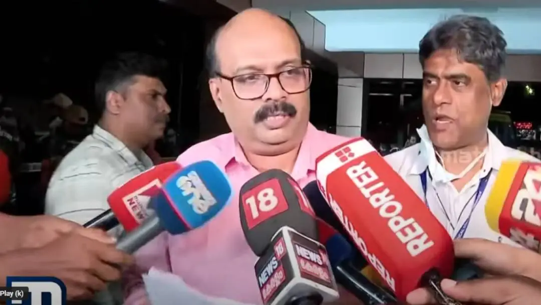 മെഡിക്കൽ കോളേജ് പ്രിൻസിപ്പൽ സംസാരിക്കുന്നു