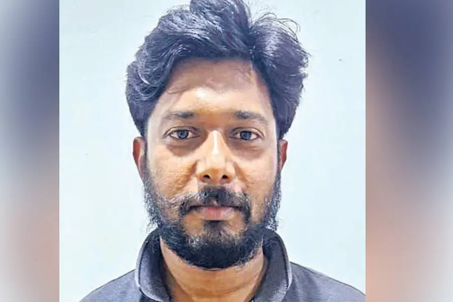 സൗഹൃദ ആപ്പ് വഴി പരിചയപ്പെട്ട വനിതാ ഡോക്ടറെ കബളിപ്പിച്ച് ലോഡ്ജിലെത്തിച്ച് പീഡനം, പോലീസുകാരൻ പിടിയില്