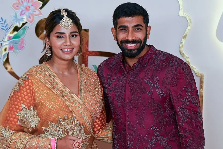 ഞങ്ങളുടെ മകൻ വിനോദോപാധിയല്ല, ഞങ്ങളെത്തിയത് ജസ്പ്രീതിനെ പിന്തുണയ്ക്കാൻ മാത്രം-സഞ്ജന