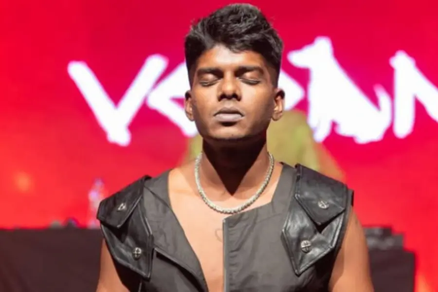 പോലീസെത്തുമ്പോള് മേശയ്ക്ക് ചുറ്റുമിരുന്ന് കഞ്ചാവ് ഉപയോഗം; വേടനെതിരായ FIR-ലെ വിവരങ്ങള് പുറത്ത്