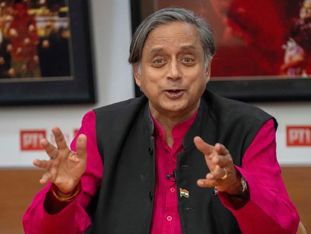 shashi tharoor