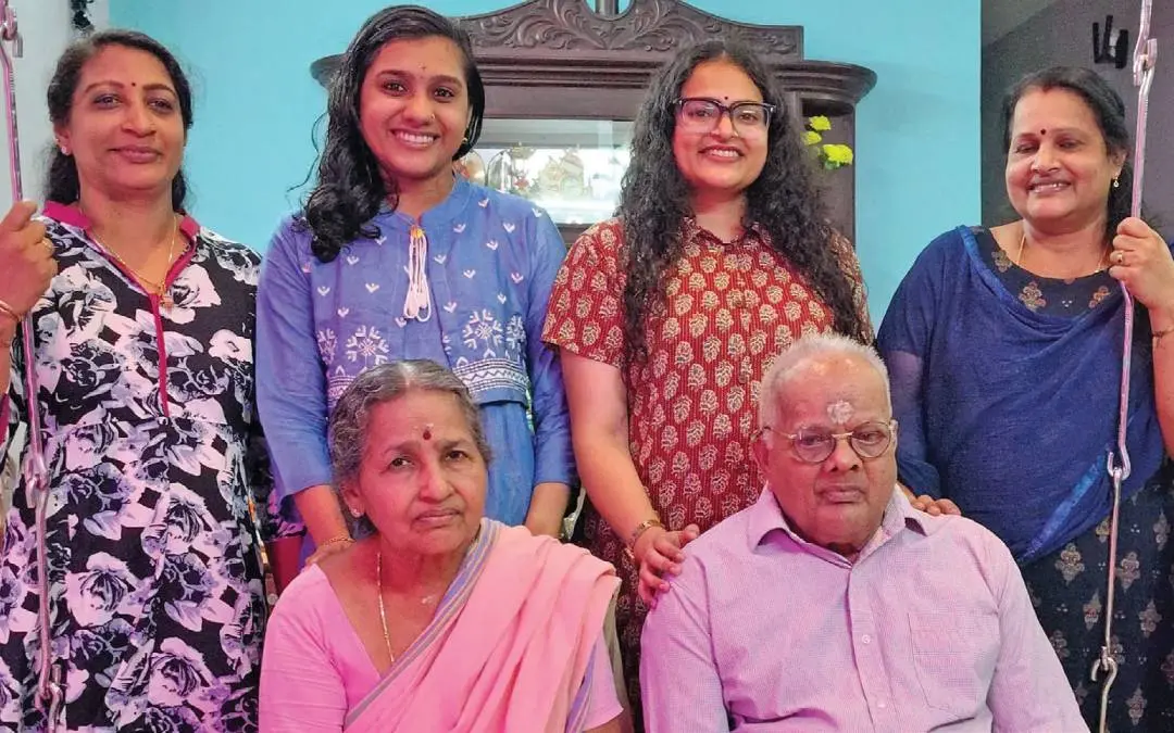 ഗോപിനാഥൻപിള്ള കുടുംബത്തോടൊപ്പം
