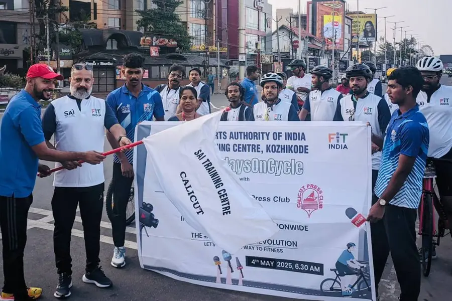 ആരോഗ്യ ജാഗ്രതാ മുദ്രാവാക്യവുമായി സൈക്കിള് റാലി
