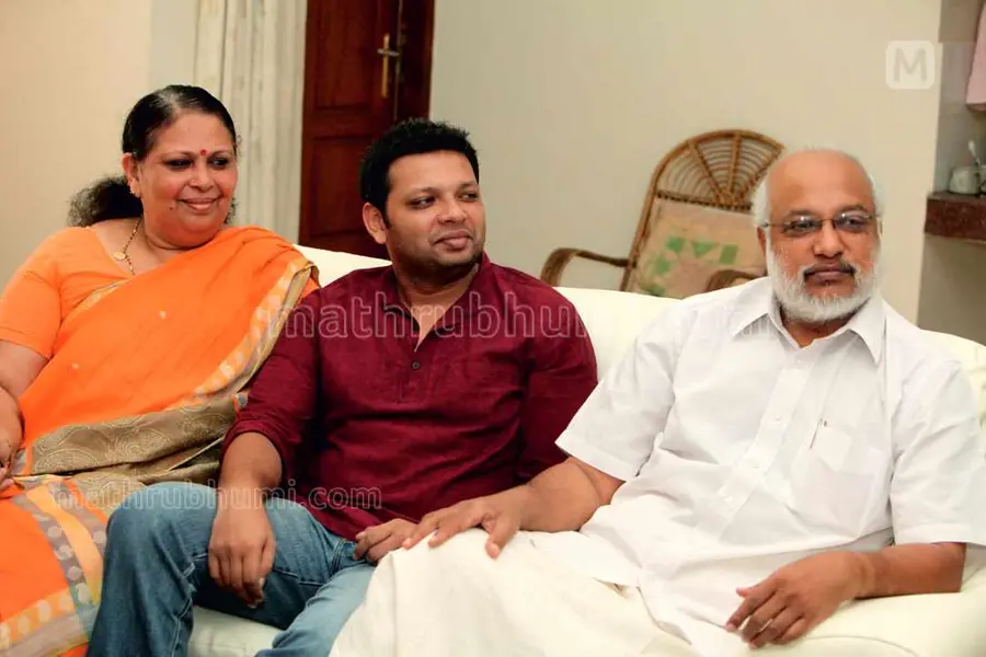 'മകനെ അയാളെ ഏൽപ്പിച്ച് ബെറ്റി പറഞ്ഞു: CPM ഓഫീസിൽ ഏൽപ്പിച്ച് ബേബിയുടെ മകനെന്ന് പറഞ്ഞാൽമതി'