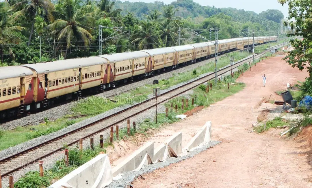 ഫോട്ടോ: ലതീഷ് പൂവത്തൂര്