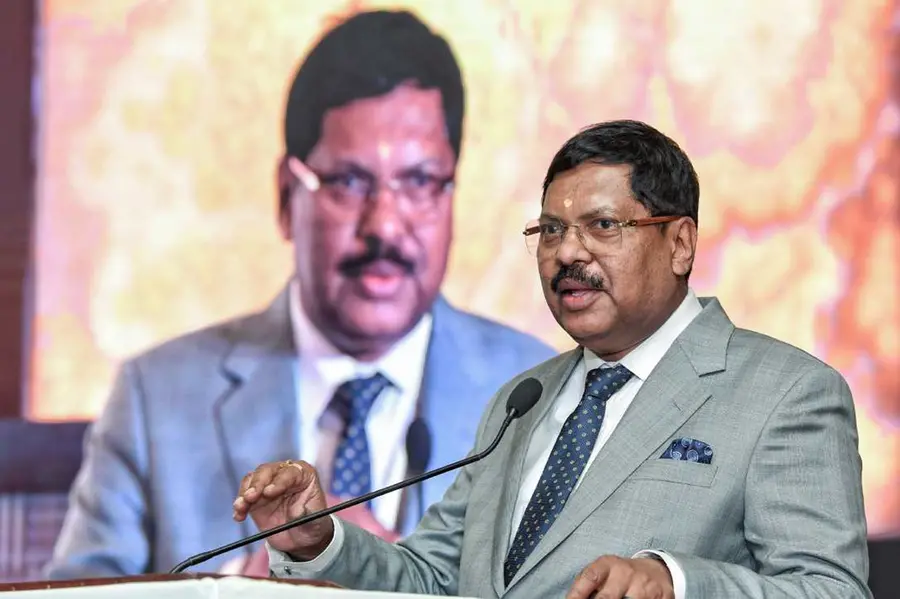 എനിക്ക് ഭരണഘടനയാണ് പരമോന്നതം, പാര്ലമെന്റല്ല; അങ്ങനെയല്ലെന്ന് ചിലര് വിശ്വസിക്കുന്നു-ചീഫ് ജസ്റ്റിസ്