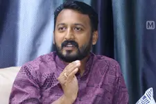 ജനാധിപത്യത്തിൽ ക്യാപ്റ്റൻ പ്രയോഗം അശ്ലീലം, രാഷ്ട്രീയത്തിൽ എന്തിനാണ് ക്യാപ്റ്റൻ- രാഹുൽ