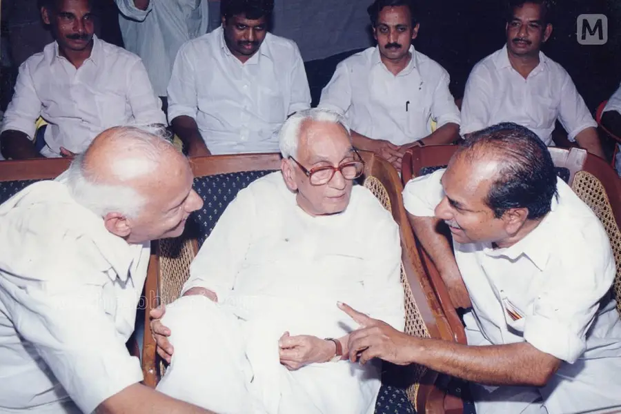 17 ഏക്കർ ഭൂമി 11 സെന്റായി ചുരുങ്ങി; 100 സീറ്റിൽ ജയിച്ചപ്പോൾ പദവി പോയി, പരാതികളില്ലാത്ത തെന്നലക്കാലം