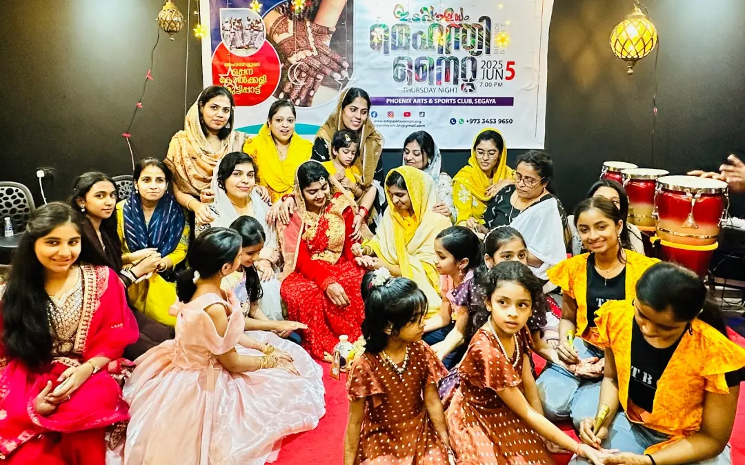 ഇടപ്പാളയം കുടുംബാംഗങ്ങള് ബലിപെരുന്നാളിന് മുന്നോടിയായി സംഘടിപ്പിച്ച 'മെഹന്തി നൈറ്റ്'