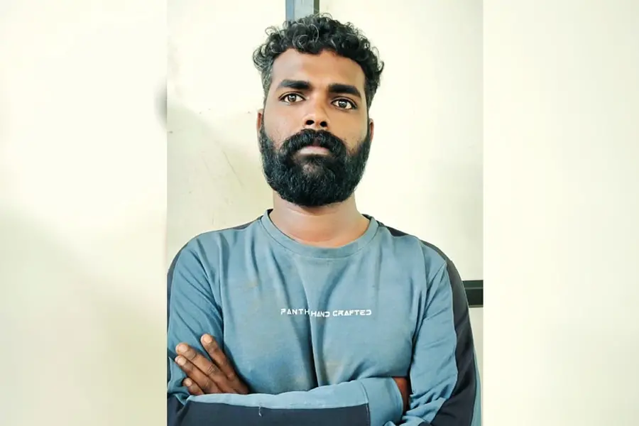 കഞ്ചാവ് കേസില് ജയിലില് നിന്നിറങ്ങി, 9 കിലോ കഞ്ചാവുമായി വീണ്ടും പിടിയില്, കുഴിച്ചിട്ടത് ചതുപ്പില്