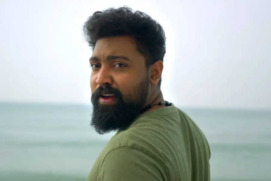സ്നേഹംകൊണ്ട് മുറിവേറ്റവരെല്ലാം നല്ല മനുഷ്യരാണ്; 'ഒരു റൊണാൾഡോ ചിത്രം' ട്രെയിലർ