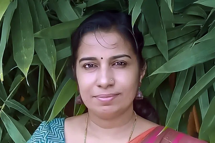 മത്സ്യമാംസാദികൾ കയറ്റരുതെന്ന്, പച്ചച്ചോറും അമരയ്ക്കാത്തോരനും തീറ്റിച്ചേ അടങ്ങു, ഇടി കൊടുക്കാൻ തോന്നി