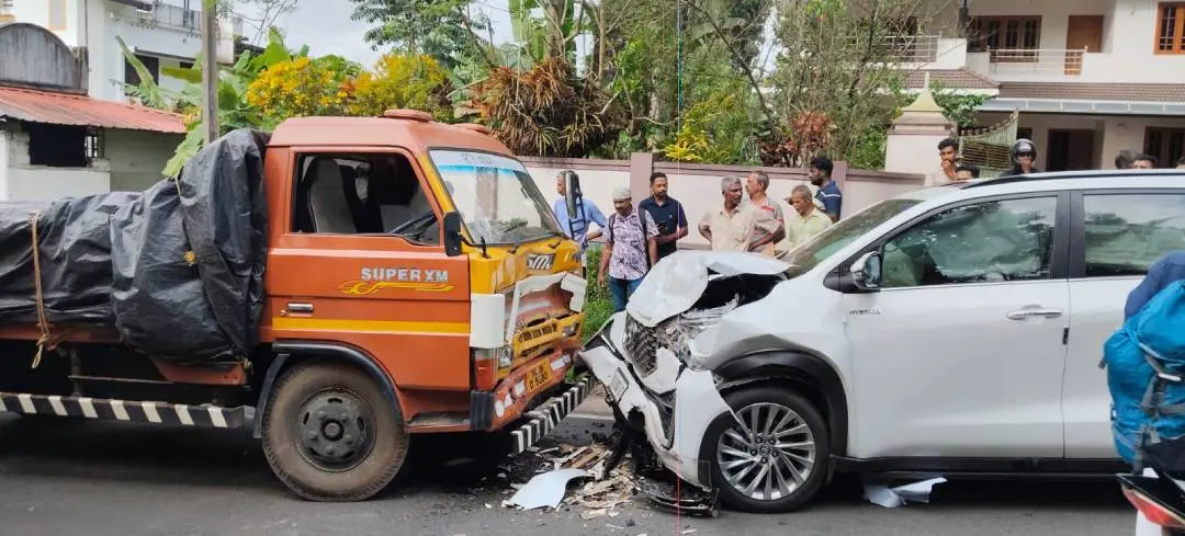 അപകടദൃശ്യം | ഫോട്ടോ: മാതൃഭൂമി