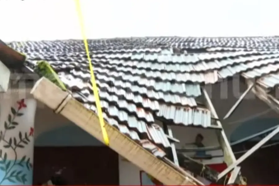 കാര്ത്തികപ്പള്ളി സ്കൂളില് മാധ്യമ വിലക്ക്; തടഞ്ഞത് പഞ്ചായത്തിലെ ഭരണ-പ്രതിപക്ഷ കക്ഷികള്