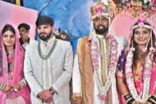 മതസൗഹാര്‍ദത്തിന് വേദിയൊരുക്കി മഴ; വിവാഹഹാള്‍ പങ്കിട്ട് മുസ്ലിം, ഹിന്ദു ദമ്പതികള്‍
