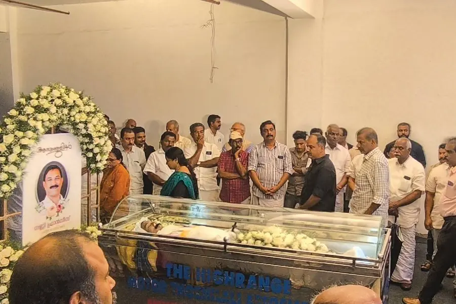 സ്വർണക്കടയുടമ മരിച്ച അപകടം; ലിഫ്റ്റ് ഇടിച്ചുനിന്നത് കെട്ടിടം കുലുങ്ങുന്നതരത്തിൽ