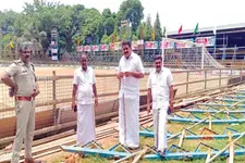 ഗാലറി തകര്‍ന്ന് അപകടം: സംഘാടകര്‍ക്കെതിരേ പോലീസ് കേസെടുത്തു; ചികിത്സ ഏറ്റെടുക്കുമെന്ന് ക്ലബ്