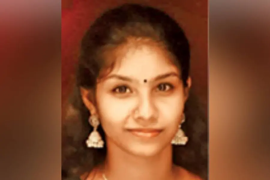 വിവാഹം ഒരുവര്ഷം മുന്പ്; യുവതി ഭര്തൃവീട്ടിലെ കിടപ്പുമുറിയില് മരിച്ചനിലയില്