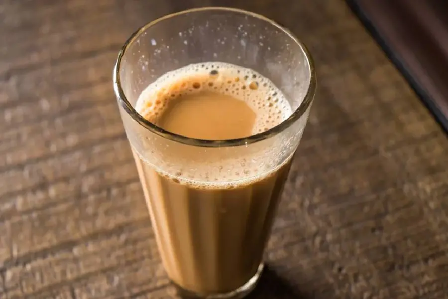 'വെള്ളം കുറച്ച് പാല് കൂട്ടി മീഡിയം മധുരത്തില്‍ നല്ല സ്‌ട്രോങ്ങില്‍ അടിക്കാതൊരു ചായ'...