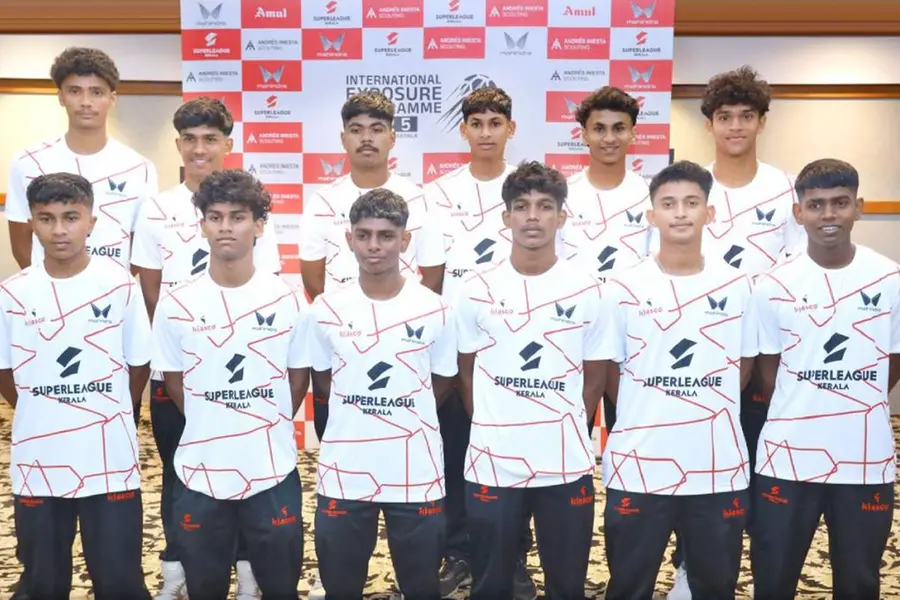 ഫുട്‌ബോള്‍ സ്വപ്നങ്ങളുമായി കേരളത്തിലെ 12 യുവതാരങ്ങള്‍ മലേഷ്യയിലേക്ക്; വഴിതുറന്ന് സൂപ്പര്‍ ലീഗ് കേരള