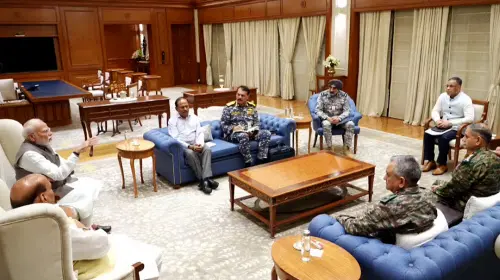 പ്രധാനമന്ത്രിയുടെ നേതൃത്വത്തില് നടക്കുന്ന നിര്ണായകയോഗം | Photo : ANI