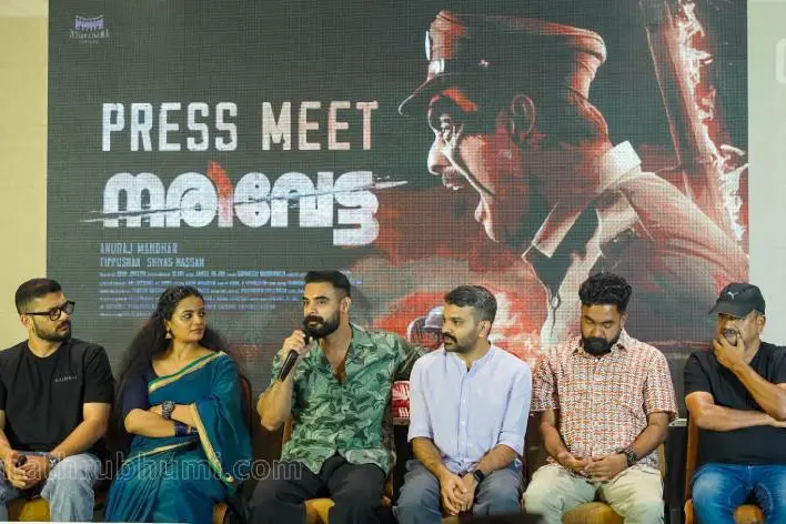 'ദാ വരുന്നു, ദാ വരുന്നു, ദാ വരുന്നു' എന്ന ബിൽഡപ്പ് കൊടുത്താൽ 'ഇത്രയേ ഉള്ളോ' എന്ന് തോന്നും -ടൊവിനോ