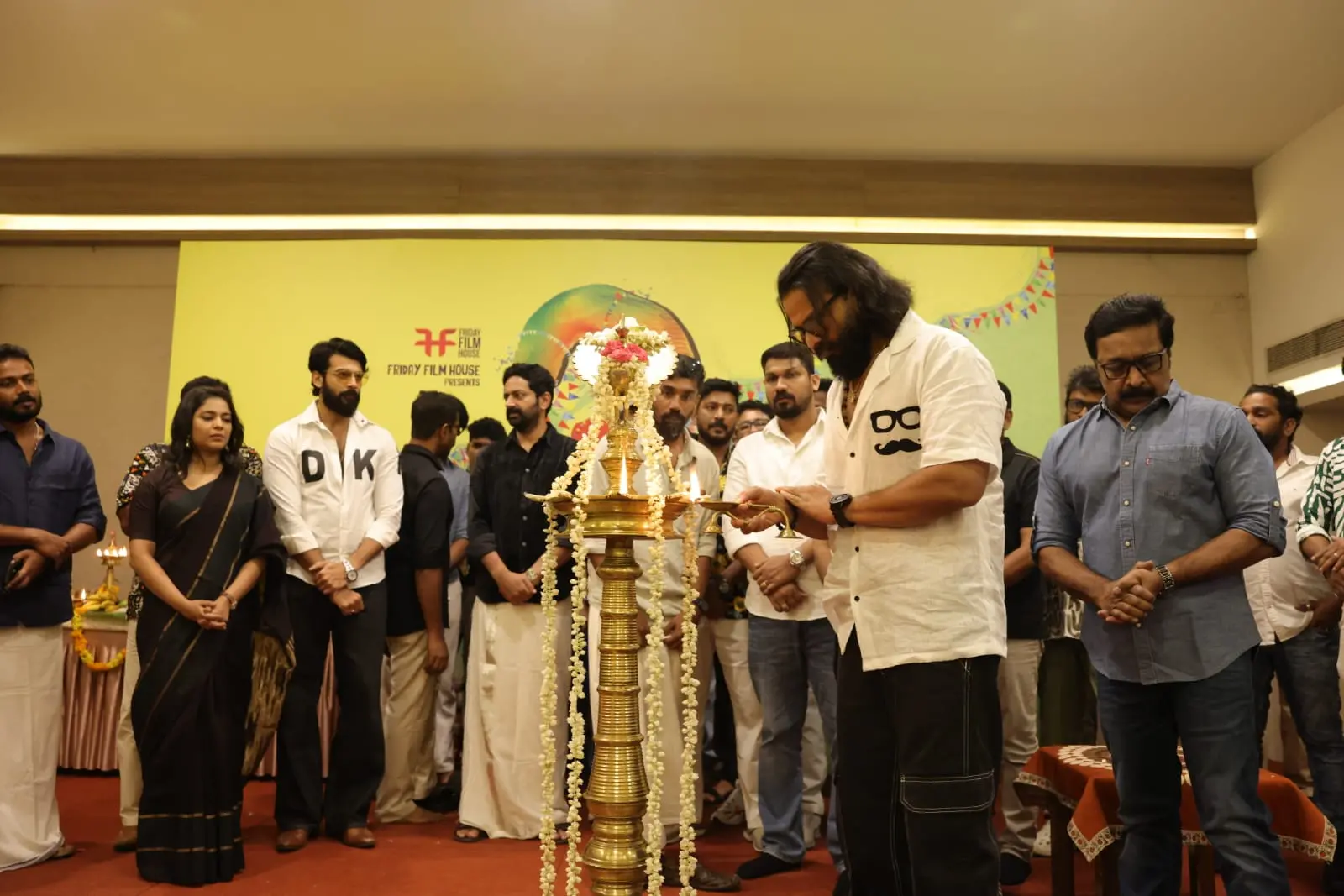 ആട്-3 യുടെ പൂജാ ചടങ്ങിൽനിന്ന് | ഫോട്ടോ: അറേഞ്ച്ഡ്