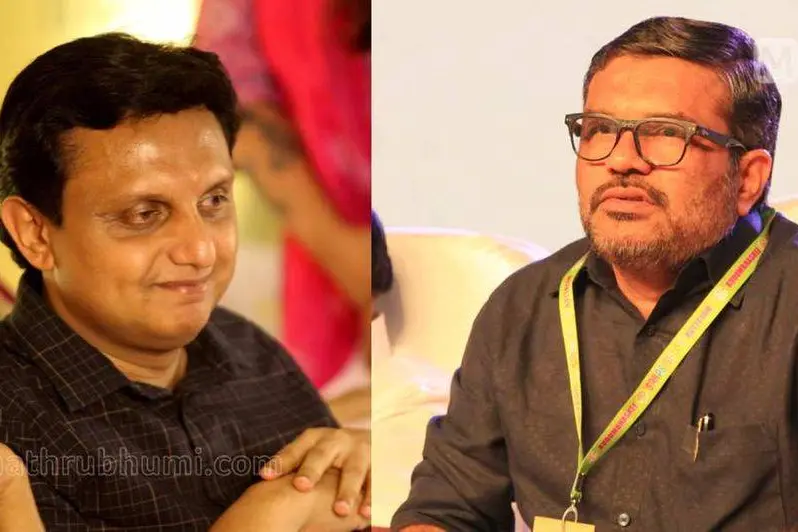 സ്മാർട്ട് സിറ്റി റോഡുകളിലും ക്രെഡിറ്റ് തർക്കം; ഫ്ലെക്സുകളിൽ നിറഞ്ഞ് റിയാസ്, MB രാജേഷ് ചിത്രത്തിലില്ല