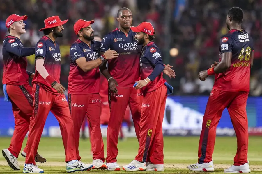 IPL പ്ലേഓഫ് സാധ്യത: ആരൊക്കെ അകത്ത്, ആരൊക്കെ പുറത്ത്; കയ്യാലപ്പുറത്ത് ഏതെല്ലാം ടീമുകൾ?