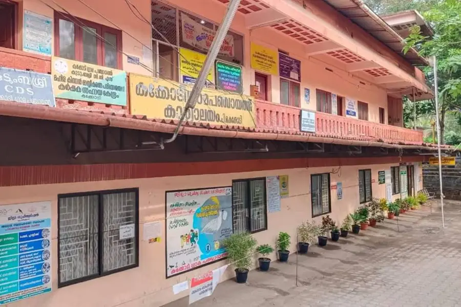 ഓപ്പറേഷൻ സിന്ദൂർ: എഫ്.ബി പോസ്റ്റിന്റെ പേരിൽ കക്കോടി പഞ്ചായത്ത് പ്രസിഡന്റിനെതിരേ കോൺഗ്രസ് പ്രതിഷേധം