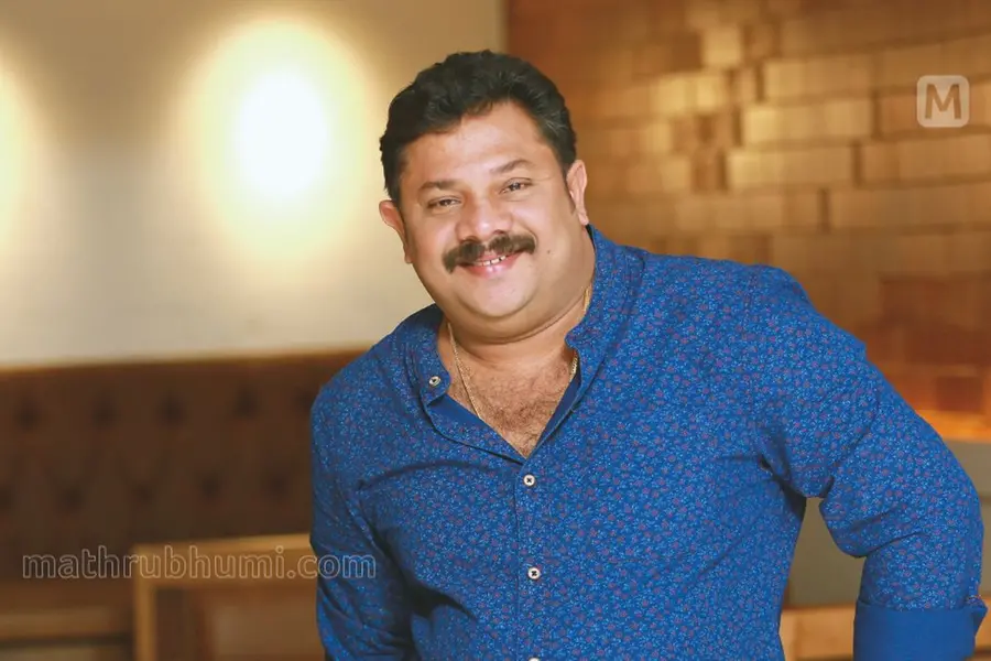 തന്റെ ആരോഗ്യനില ഗുരുതരമെന്ന വ്യാജവാർത്ത; ചാനൽ പൂട്ടിക്കാൻ സഹായിക്കണമെന്ന് ഹരീഷ് കണാരൻ