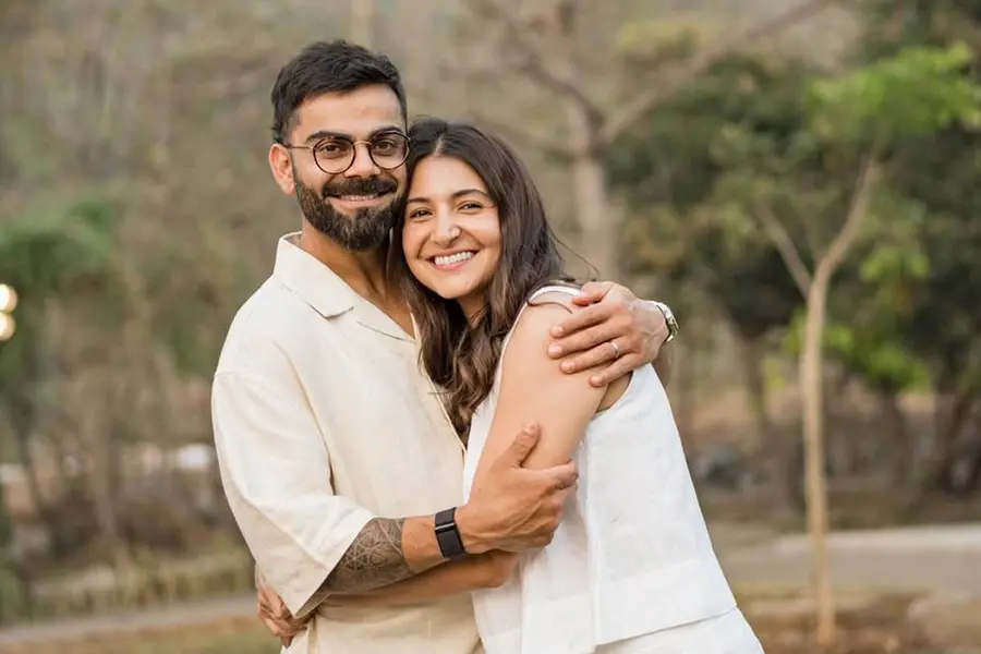 യഥാർത്ഥ വീരന്മാർ, ഞങ്ങളെ കാക്കുന്നതിന് നന്ദി; ഇന്ത്യൻ സേനയ്ക്ക് ഐക്യദാർഢ്യവുമായി കോലിയും അനുഷ്കയും