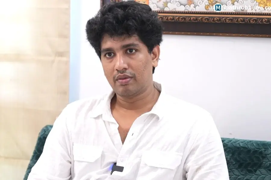 എഐ സിനിമാ മേഖല കയ്യടക്കും, സംവിധായകര്ക്കും നടീനടന്മാര്ക്കും പകരമാവും - അഖില് വിനായക്