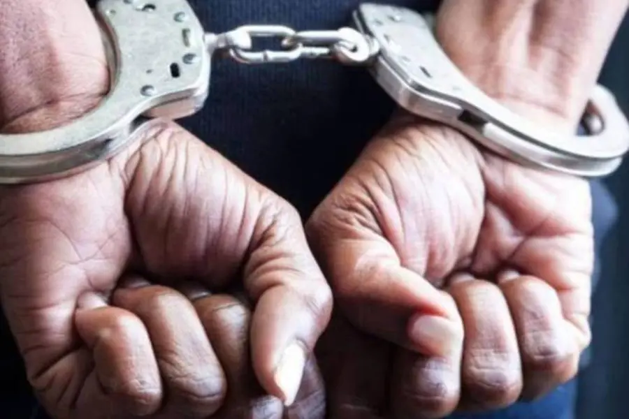 കുറിയർബോയ് പീഡിപ്പിച്ചെന്ന കേസിൽ ട്വിസ്റ്റ്; ഇരുവരും സുഹൃത്തുക്കൾ, 'ഭീഷണി' സെൽഫിയെടുത്തതും യുവതി