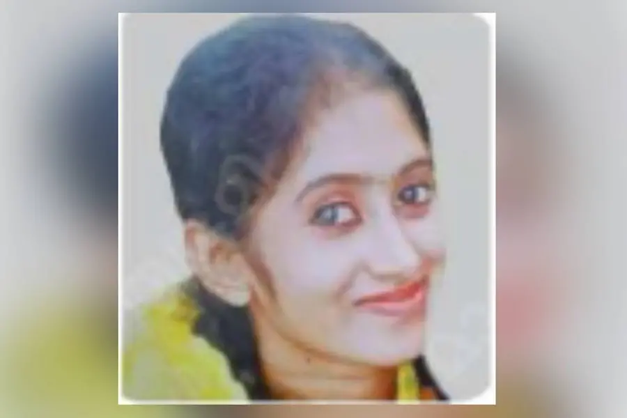 വിവാഹം രണ്ടുവര്ഷം മുന്പ്; നഴ്സായ യുവതി ഭര്തൃവീട്ടിലെ കിടപ്പുമുറിയില് മരിച്ചനിലയില്