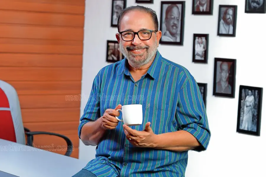 'മനസ്സറിഞ്ഞ് ആരോ സെറ്റിട്ടപോലെ, ഇതുതന്നെ ഞങ്ങളുടെ മുത്താരംകുന്ന്; ഞാന് മനസ്സിലുറപ്പിച്ചു'