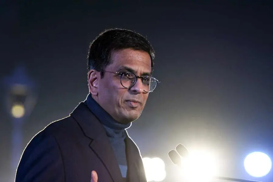 മുന് ചീഫ് ജസ്റ്റിസ് ചന്ദ്രചൂഡിനെ ഔദ്യോഗിക വസതിയില്നിന്ന് മാറ്റണമെന്ന് കേന്ദ്രത്തോട് സുപ്രീം കോടതി