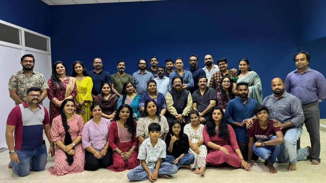കഥ പറയും ചിത്രങ്ങൾ ഷോയുടെ അണിയറപ്രവർത്തകർ | ഫോട്ടോ: അറേഞ്ച്ഡ്