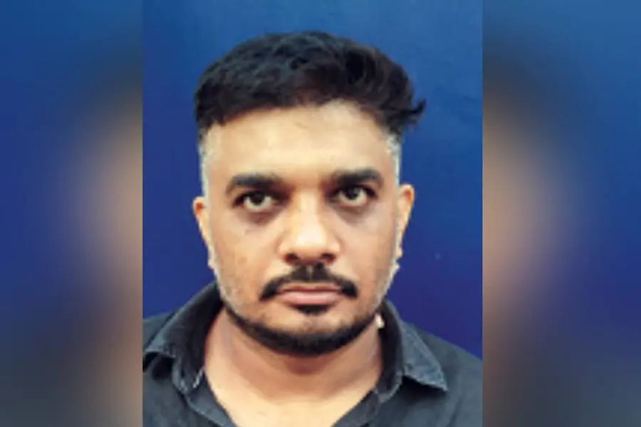 പബ്ബിലെ സംഘര്ഷം; യുവതി യുവാവിനെ കുത്തിയത് രണ്ടാമതും കടന്നുപിടിച്ചപ്പോള്; പ്രതി റിമാന്ഡില്