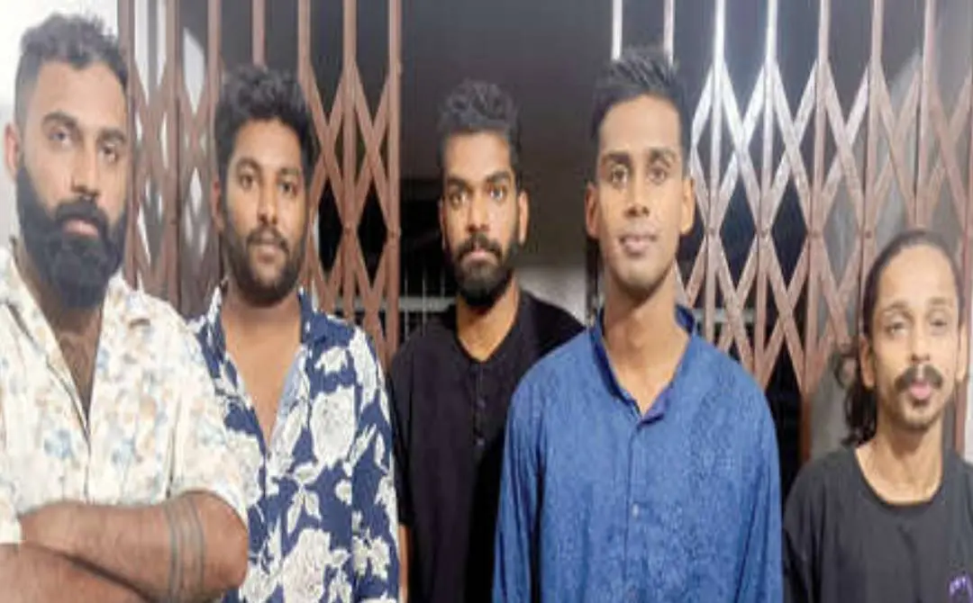 രാഹുൽ, ജോയ് മോൻ, അഭിജിത്ത്, ഉമർ ഉൾ ഫറൂക്ക്, മുഹമ്മദ് ബാസിത്